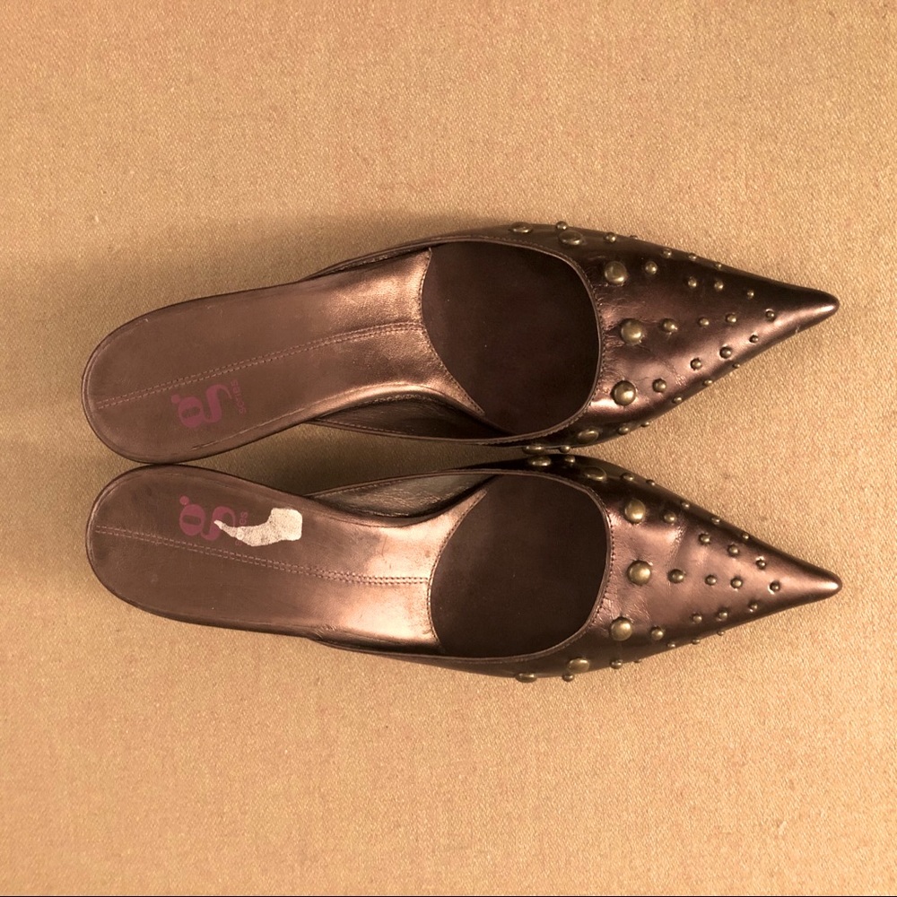 Cole Haan G Series Pointed toe open back heels